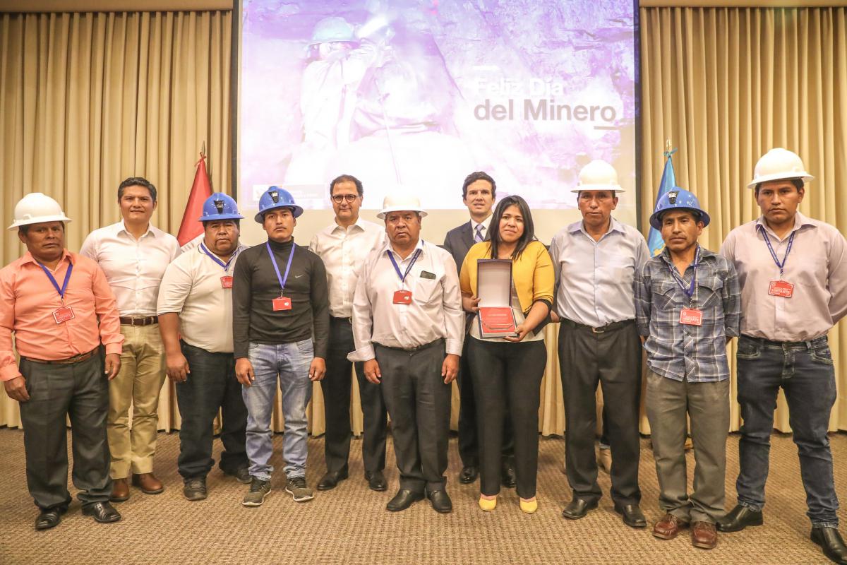 ministro ismondes perú oro san luis minería