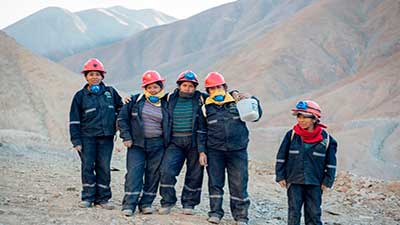 mineros oro perú