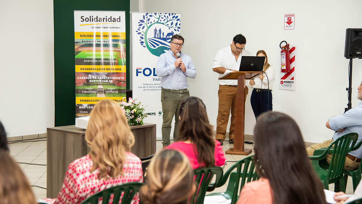 Soja Sustentable en Bolivia y Paraguay - primera reunión en Paraguay - Agustín Mascotena, Solidaridad