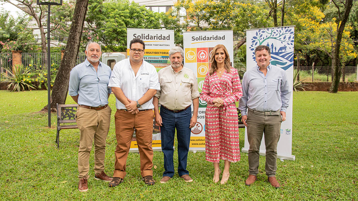 Soja Sustentable en Bolivia y Paraguay - primera reunión en Paraguay - Organizadores. Foto Solidaridad