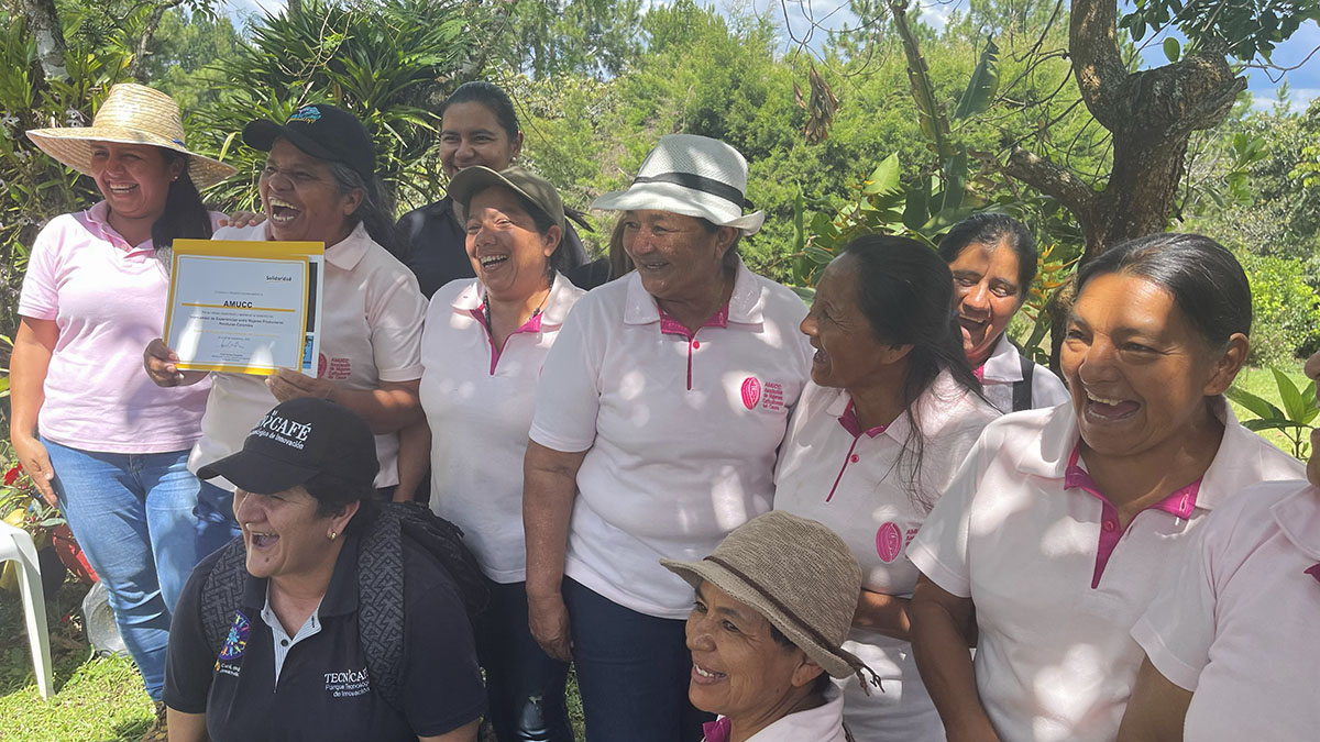 Solidaridad-AMUCC-Mujeres-Colombia-Honduras-Productoras-Intercambio-Experiencias