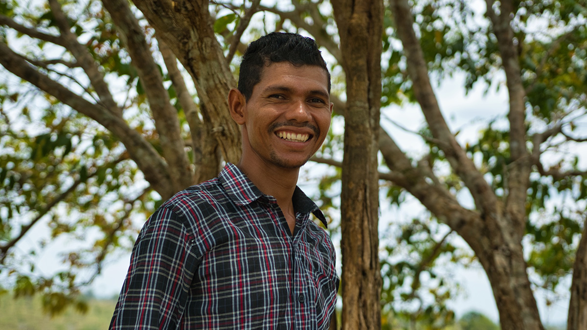 Alaion Costa, productor ganadero que aplica pastoreo rotativo, Amazonía Connect