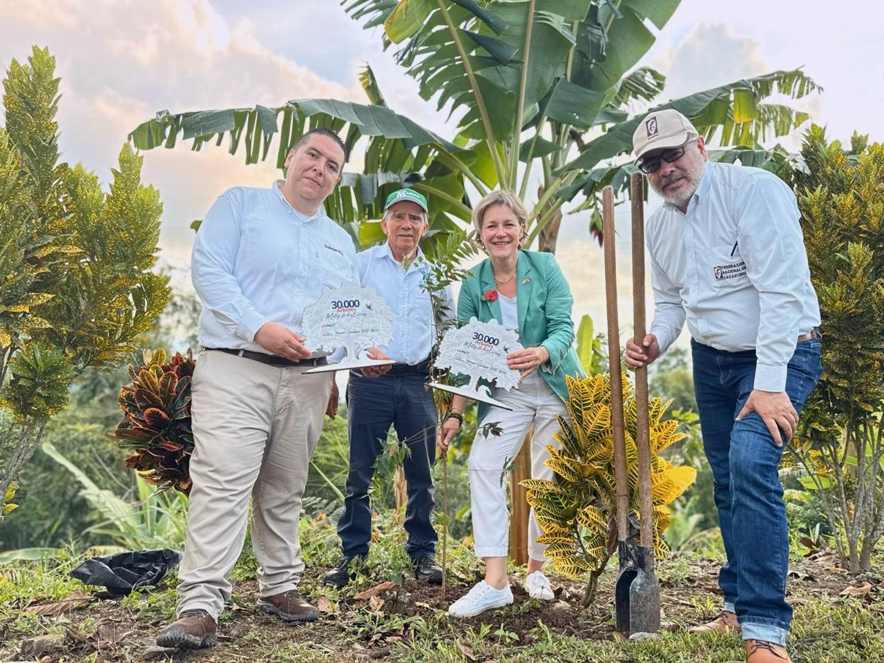 WhatsApp Image 2025-11-07 at 15.51.08 (1)